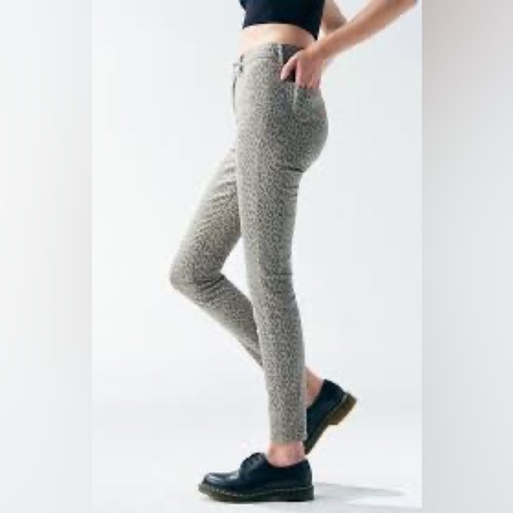 NWT Pacsun Cheetah Print High Rise Jeggings Jeans Size 23 - Picture 6 of 7